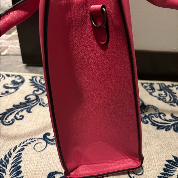 Wrangler Hot Pink Tote Bag - Picture 7 of 8